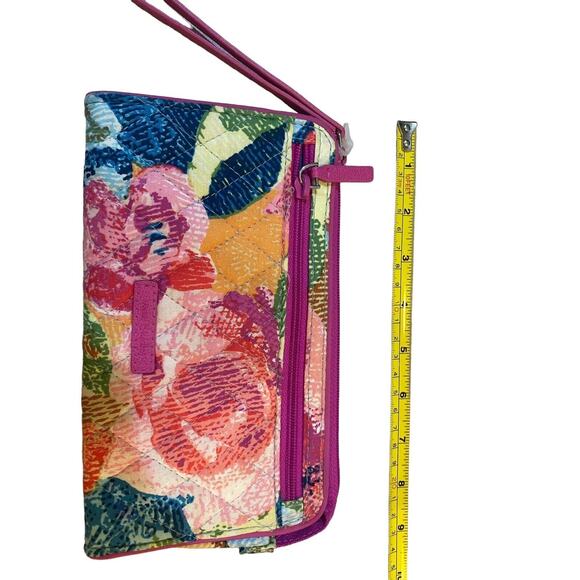 Vera Bradley RFID Front Zip Wristlet Superbloom EUC - Picture 3 of 6